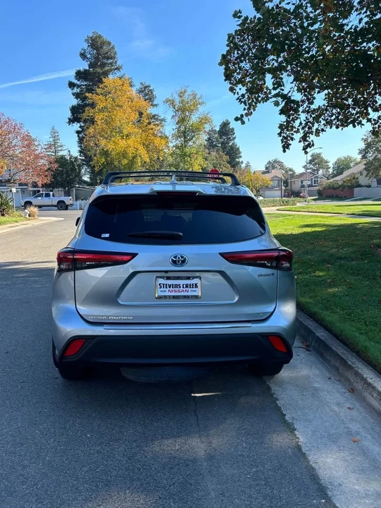 2020 Toyota Highlander - Image 3 of 15