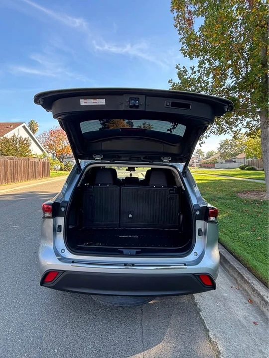 2020 Toyota Highlander - Image 12 of 15