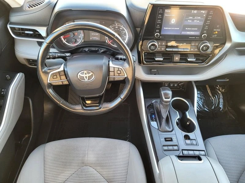 2020 Toyota Highlander - Image 11 of 15