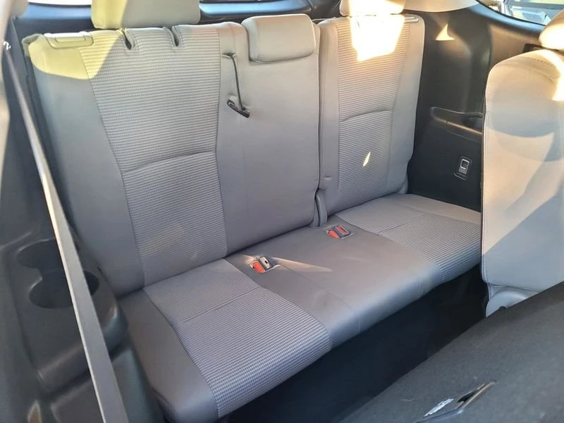 2020 Toyota Highlander - Image 9 of 15