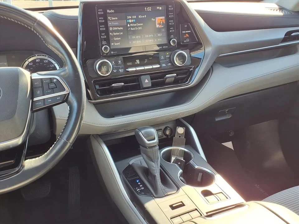 2020 Toyota Highlander - Image 5 of 19