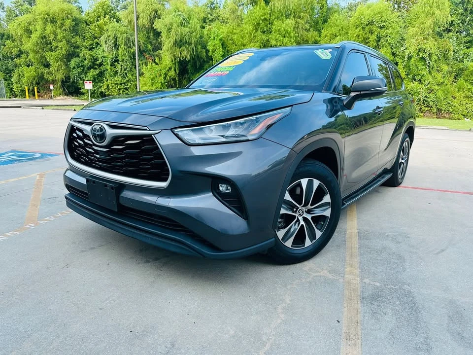 2020 Toyota Highlander - Image 8 of 9