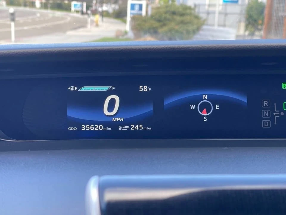 2020 Toyota Mirai - Image 10 of 20