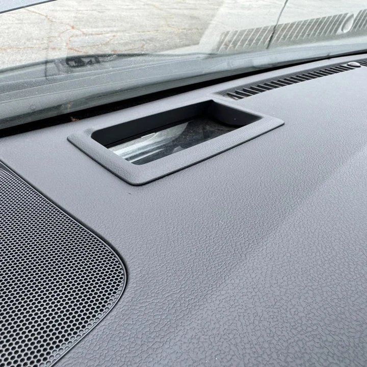 2020 Toyota Prius 4th Gen - Image 8 of 20