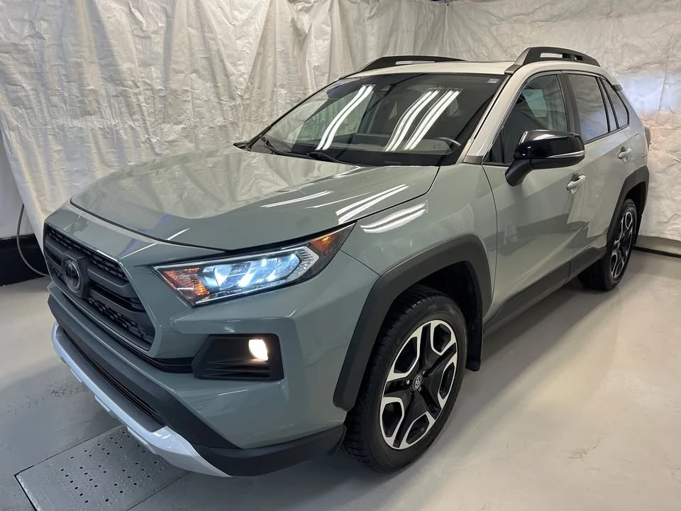 2020 Toyota RAV4 5th Gen - Image 13 of 17