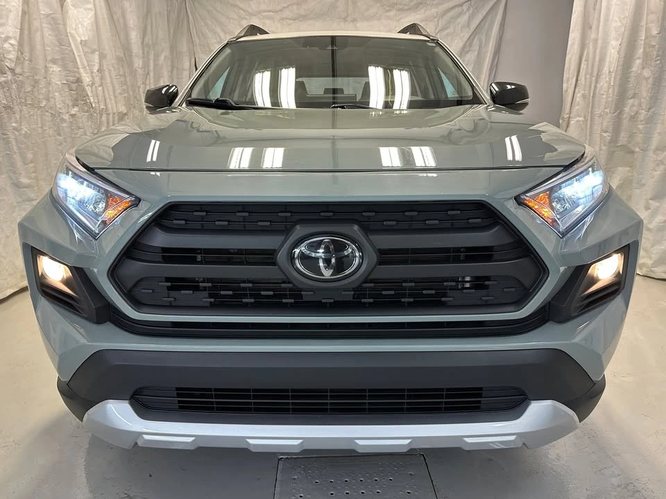 2020 Toyota RAV4 5th Gen - Image 14 of 17