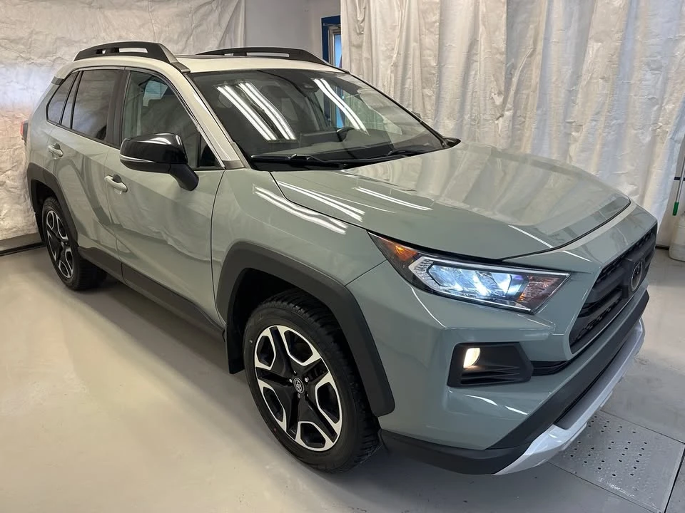 2020 Toyota RAV4 5th Gen - Image 15 of 17