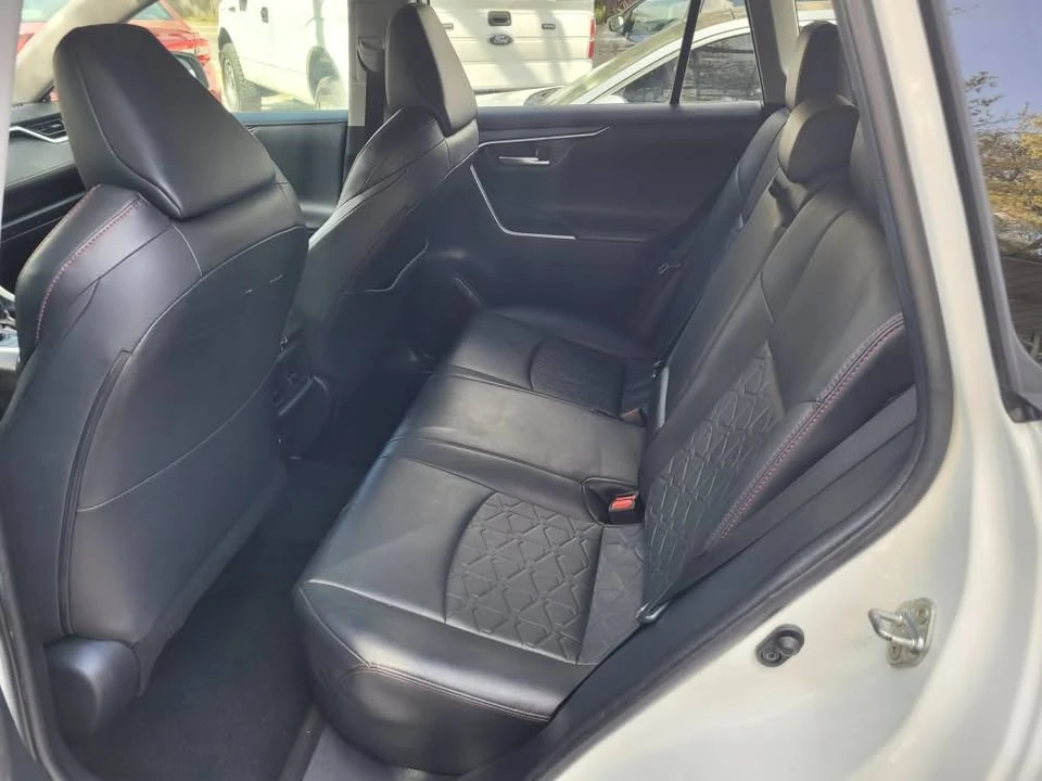 2020 Toyota RAV4 5th Gen - Image 10 of 11