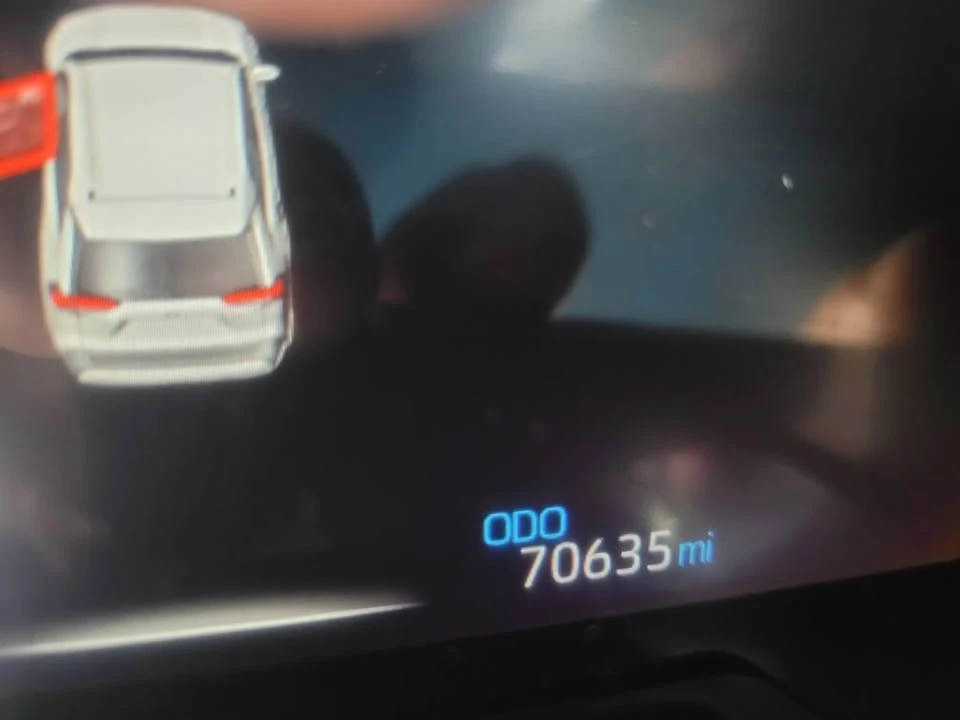 2020 Toyota RAV4 5th Gen - Image 8 of 11