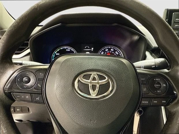 2020 Toyota RAV4 5th Gen - Image 8 of 20