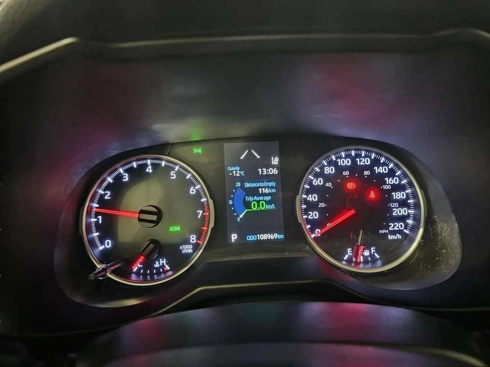 2020 Toyota RAV4 5th Gen - Image 7 of 10
