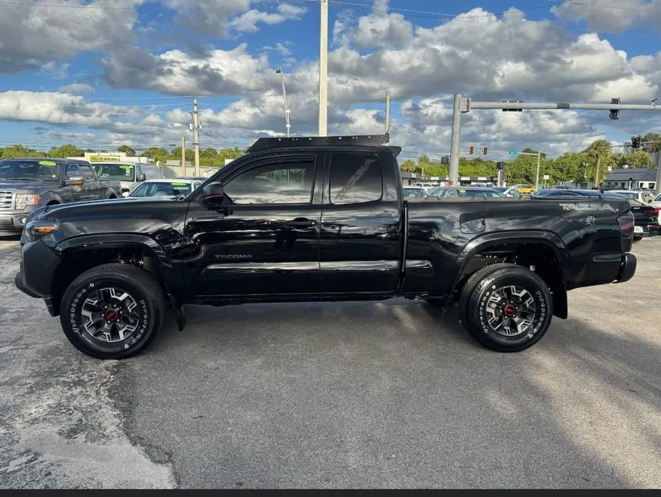 2020 Toyota Tacoma 3rd Gen - Image 4 of 11