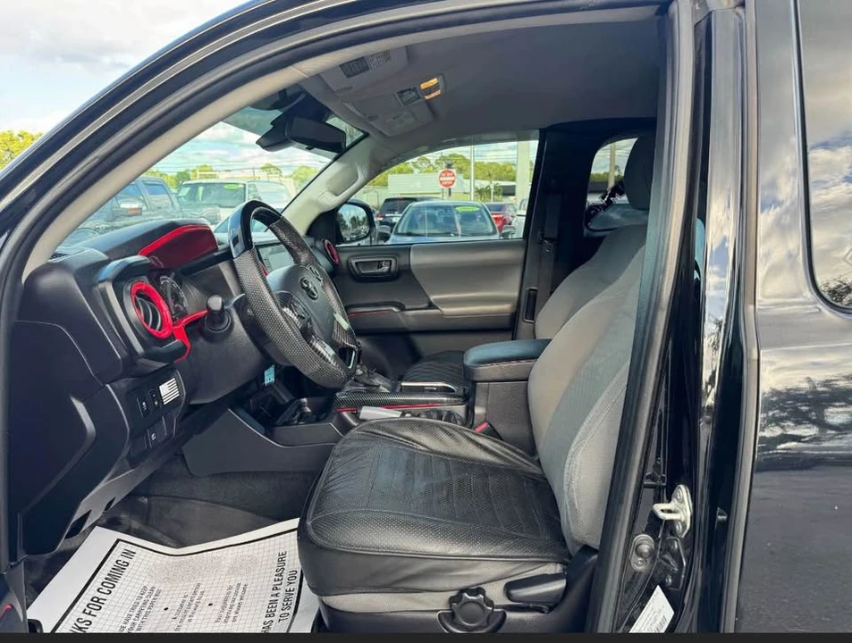 2020 Toyota Tacoma 3rd Gen - Image 7 of 11