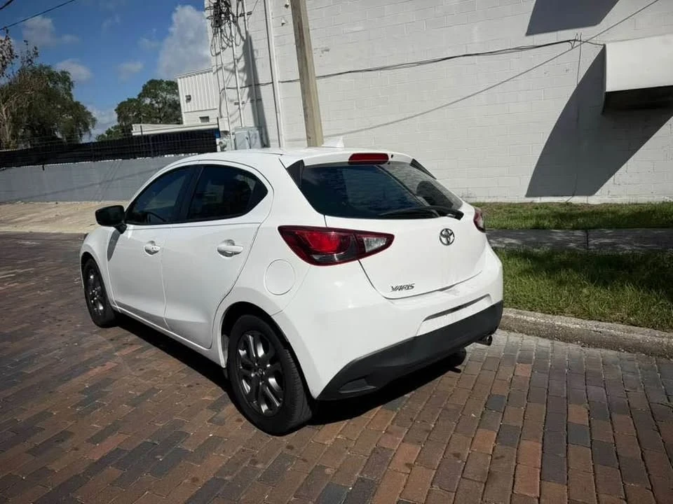 2020 Toyota Yaris - Image 7 of 20