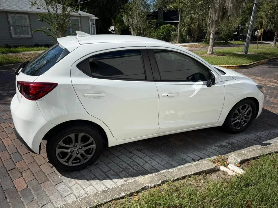 2020 Toyota Yaris - Image 14 of 20