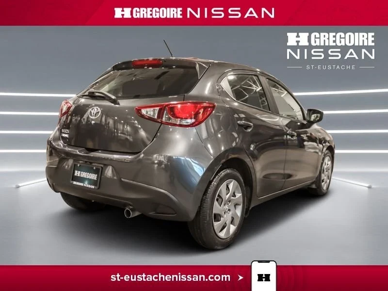 2020 Toyota Yaris - Image 11 of 19
