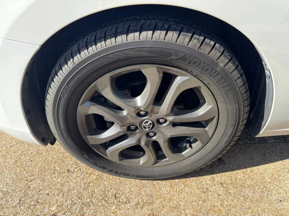 2020 Toyota Yaris - Image 4 of 17
