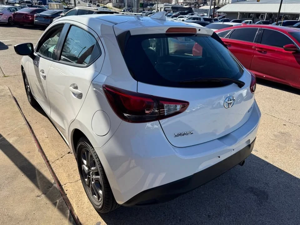 2020 Toyota Yaris - Image 6 of 17