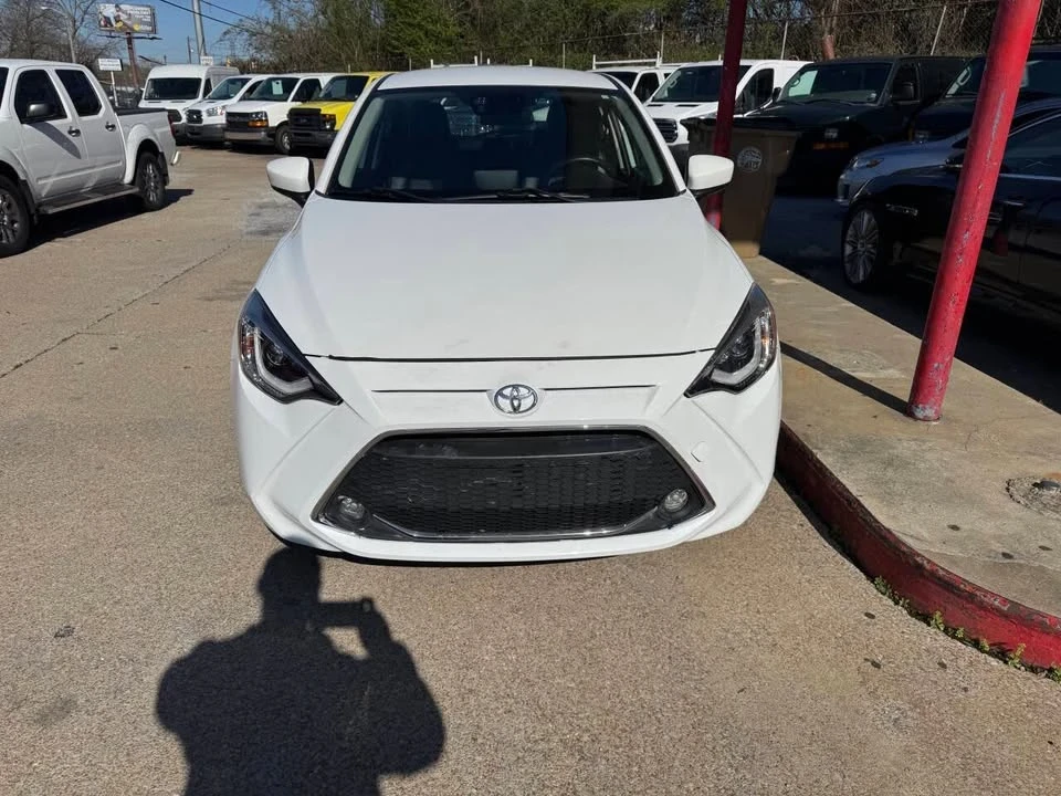 2020 Toyota Yaris - Image 7 of 17
