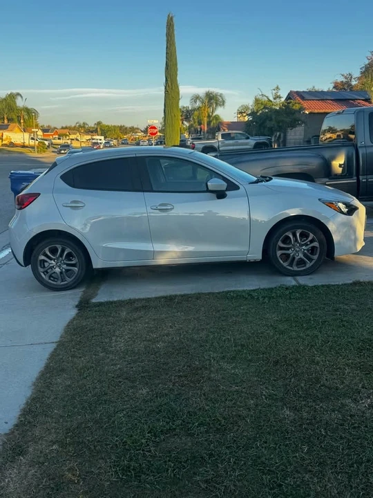 2020 Toyota Yaris - Image 3 of 6