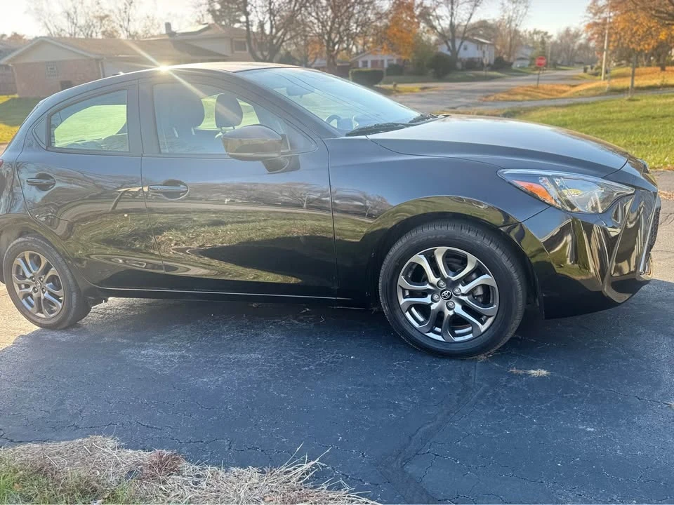 2020 Toyota Yaris - Image 4 of 9