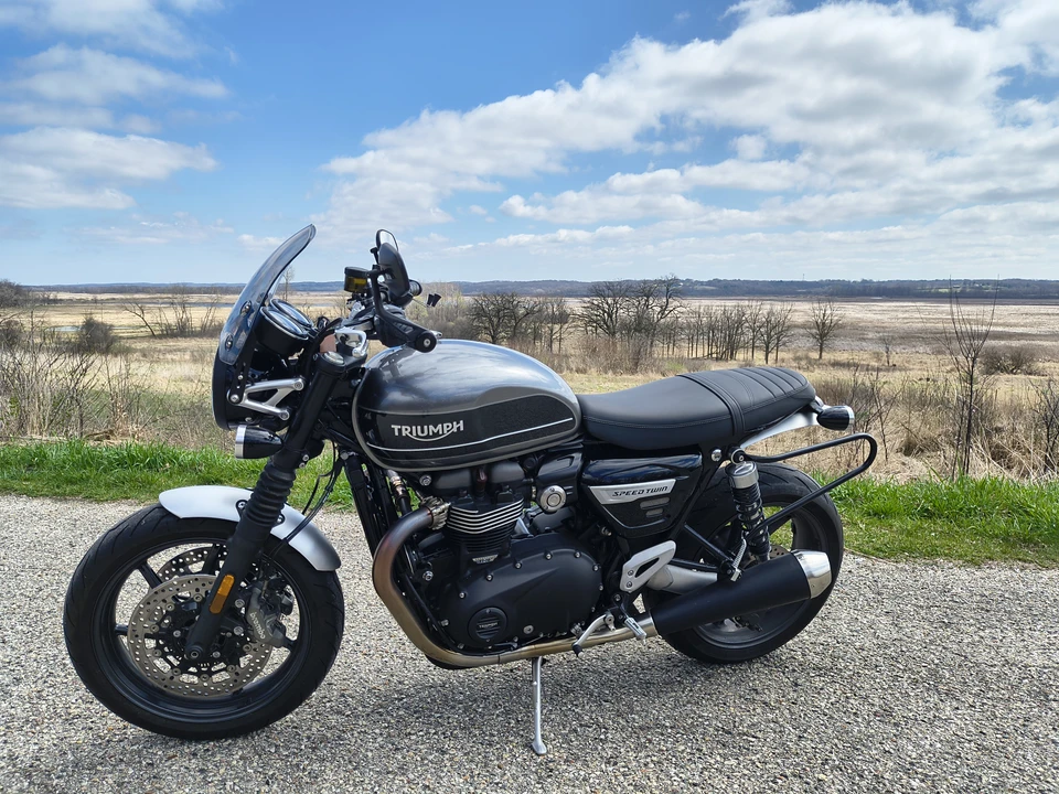 2020 Triumph Speed Twin 1200 - Image 19 of 20