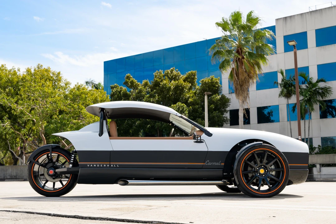2020 Vanderhall Carmel - Image 29 of 31