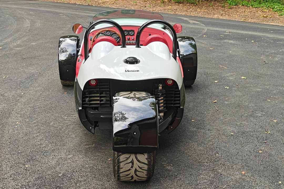 2020 Vanderhall Venice - Image 5 of 31
