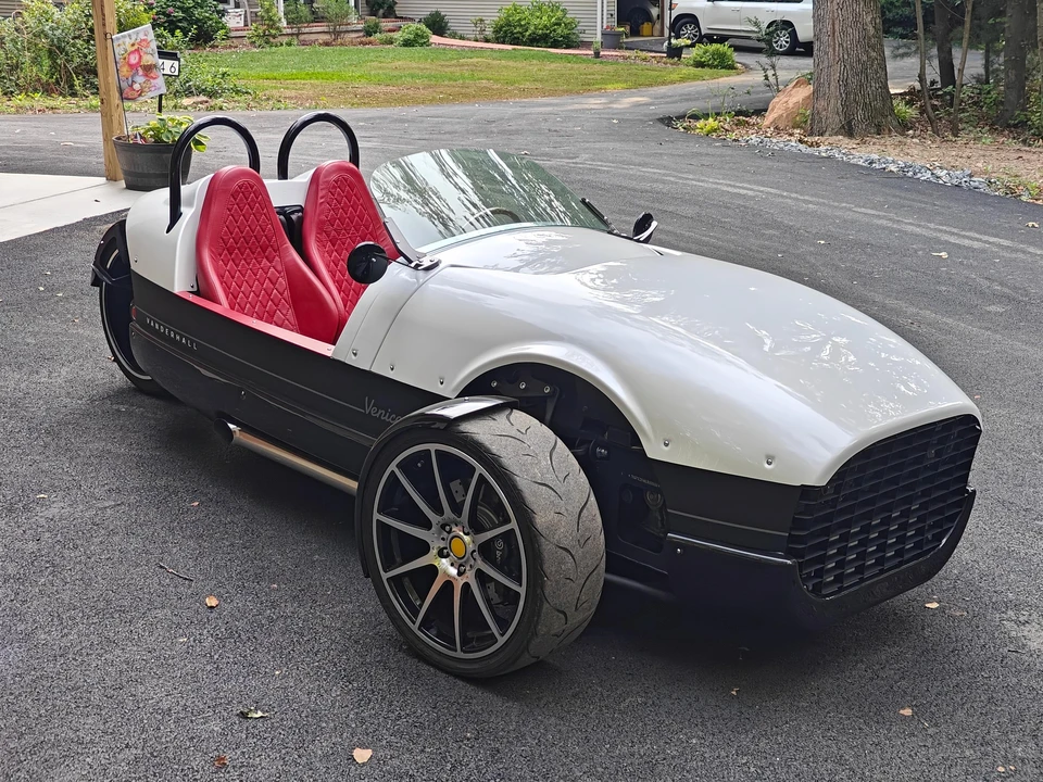 2020 Vanderhall Venice - Image 17 of 31