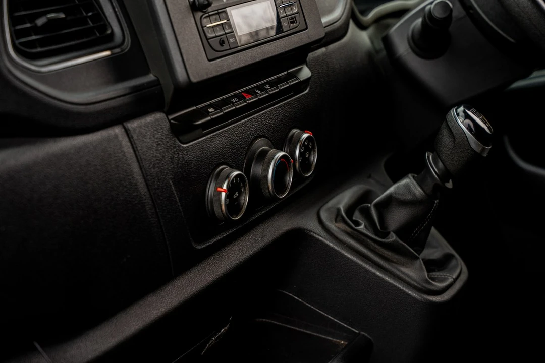 2020 Vauxhall - Image 25 of 30