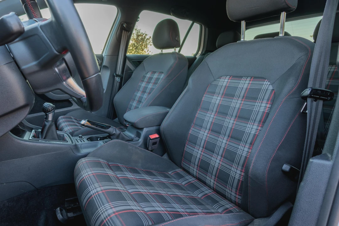 2020 Volkswagen GTI Mk7 - Image 30 of 31