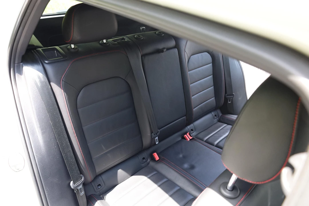 2020 Volkswagen GTI Mk7 - Image 28 of 31