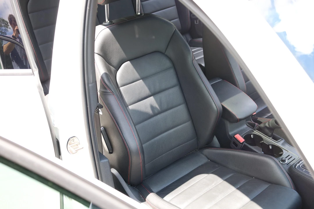 2020 Volkswagen GTI Mk7 - Image 26 of 31