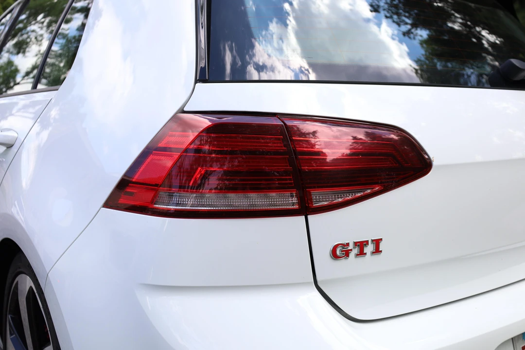 2020 Volkswagen GTI Mk7 - Image 15 of 31