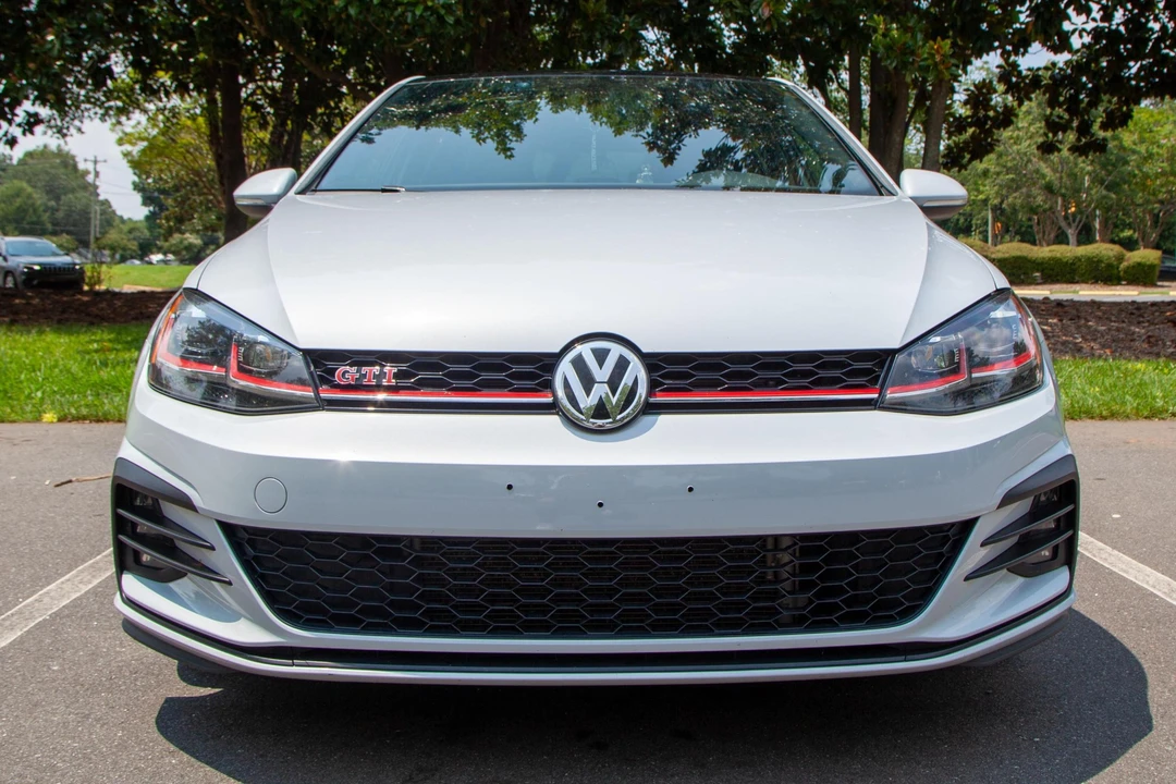 2020 Volkswagen GTI Mk7 - Image 2 of 31