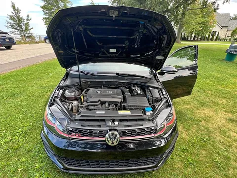 2020 Volkswagen Golf GTI SE