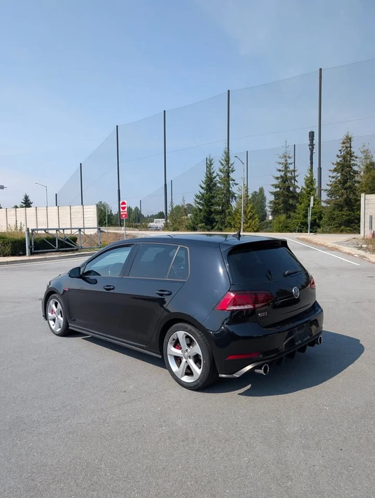 2020 Volkswagen GTI Mk7 - Image 6 of 12