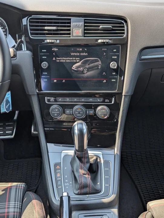 2020 Volkswagen GTI Mk7 - Image 9 of 12