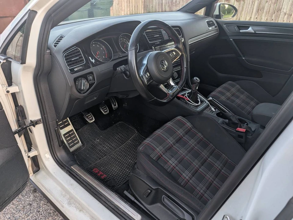 2020 Volkswagen GTI Mk7 - Image 17 of 23