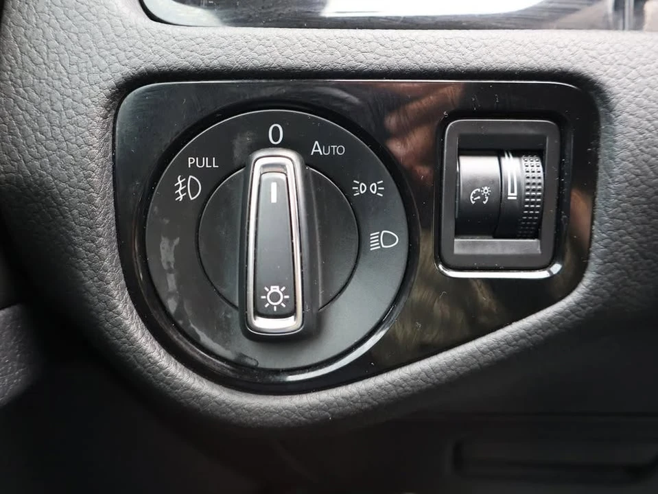 2020 Volkswagen GTI Mk7 - Image 18 of 20