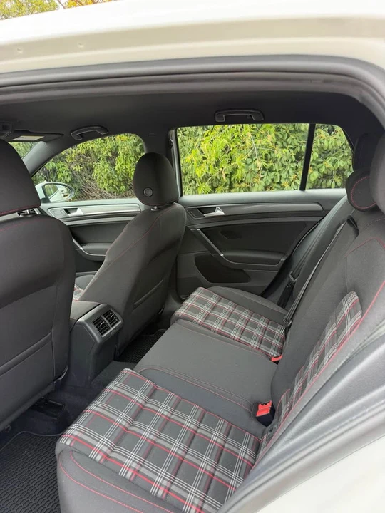 2020 Volkswagen GTI Mk7 - Image 7 of 9