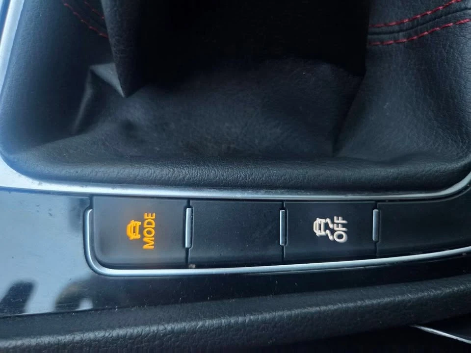 2020 Volkswagen GTI Mk7 - Image 18 of 20