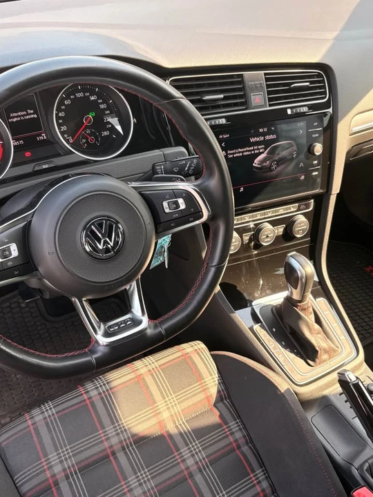 2020 Volkswagen GTI Mk7 - Image 4 of 8
