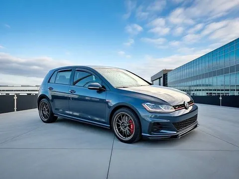 2020 Volkswagen Golf GTI S
