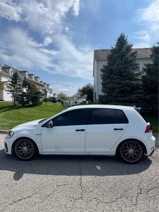 2020 Volkswagen GTI Mk7 - Image 4 of 11