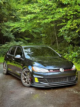 2020 Volkswagen Golf GTI SE Hatchback Coupe 2D