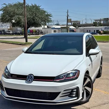 2020 Volkswagen Golf GTI SE