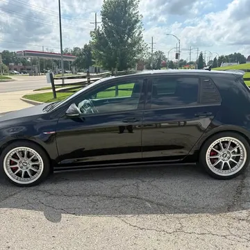 2020 Volkswagen Golf GTI SE