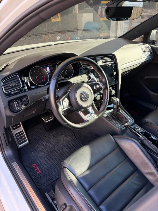 2020 Volkswagen GTI Mk7 - Image 8 of 15