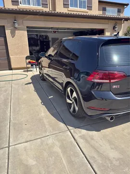 2020 Volkswagen Golf GTI SE Hatchback